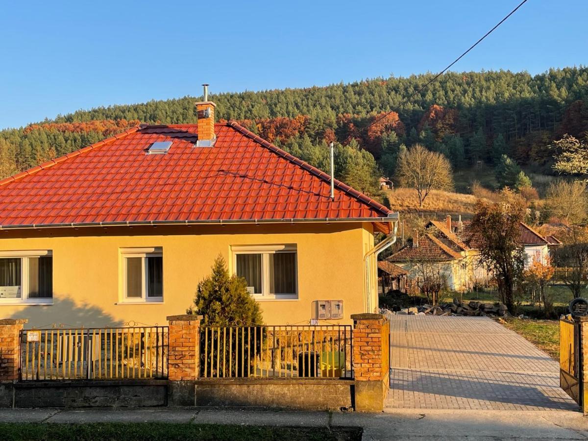 Kristof Vendeghaz Hotel Bükkszék Екстериор снимка