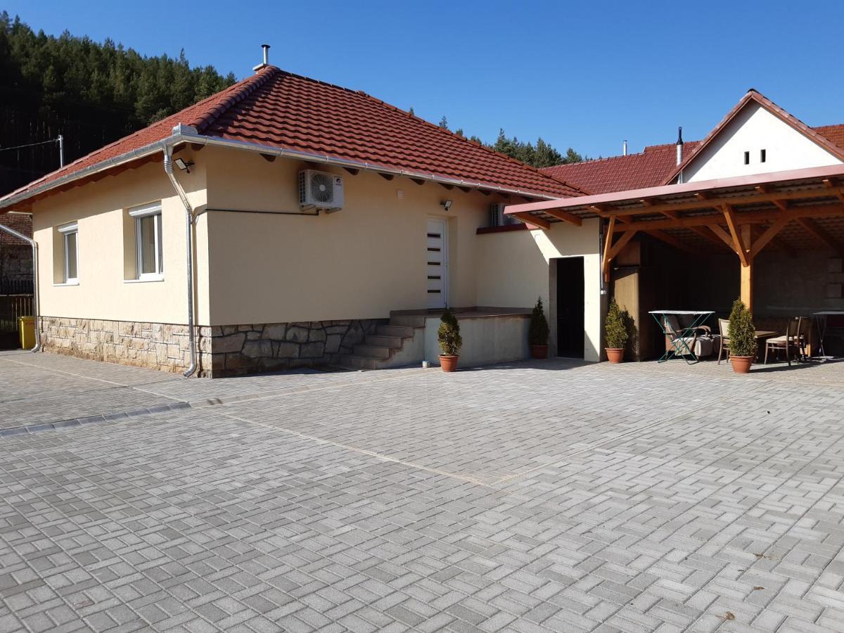 Kristof Vendeghaz Hotel Bükkszék Екстериор снимка