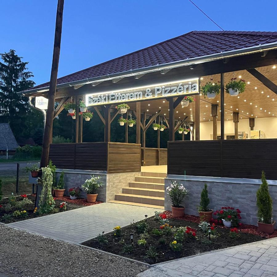 Kristof Vendeghaz Hotel Bükkszék Екстериор снимка
